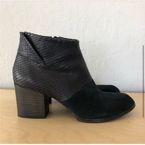 Coclico size 8 Oki mid boot, just bought too small